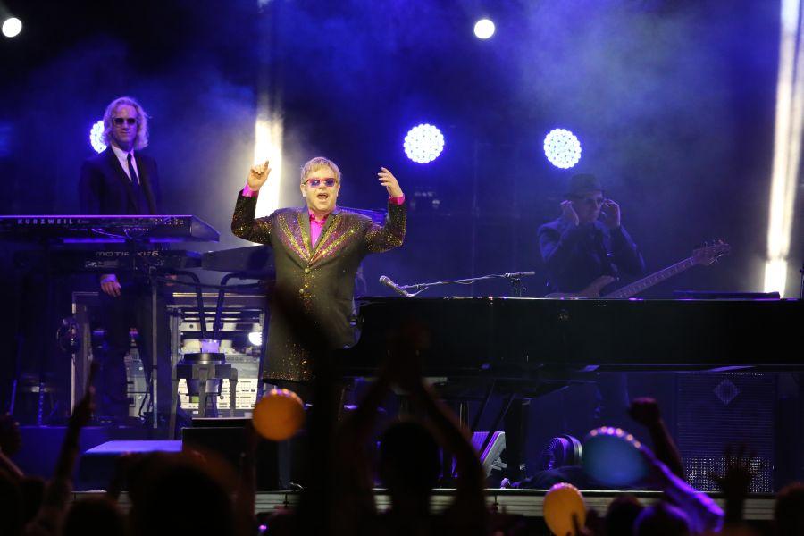 Veja Fotos Dos Primeiros Momentos Do Show De Elton John Em Fortaleza Galeria O Povo Online