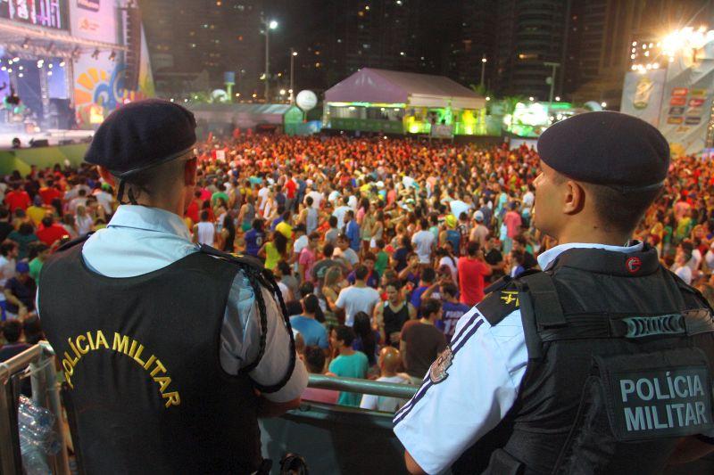 Alemanha e Gana duelavam na Arena Castelo, turistas de vrias nacionalidades, alm dos prprios brasileiros, foram at a Fan Fest assistir  partida (Foto Tatiana Fortes/O POVO)