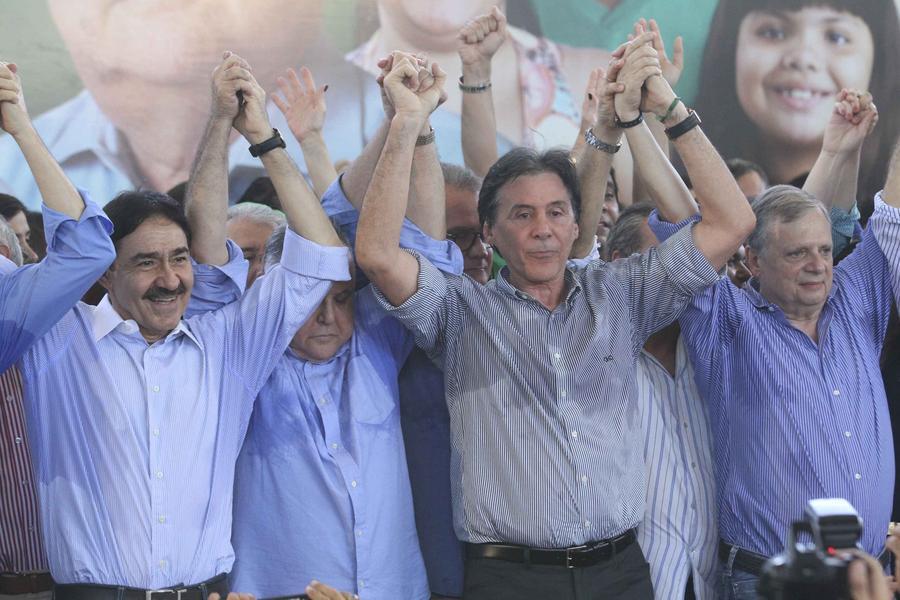 Neste domingo, durante a conveno estadual do PMDB, o senador Euncio Oliveira foi oficializado como candidato ao governo do Estado (Foto: Neste domingo, durante a conveno estadual do PMDB, o senador Euncio Oliveira foi oficializado como candidato ao governo do Estado (Foto: Edimar Soares/O POVO)