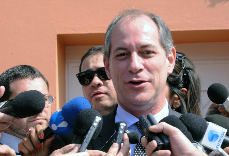 Ciro Gomes faz cr ticas ao governo de Dilma Rousseff