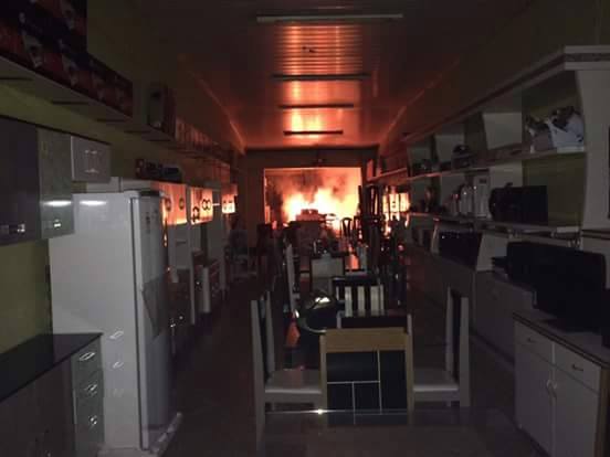 Incndio atinge loja de mveis em Baturit e causa prejuzos