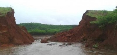 Barragem de aude rompe e causa estragos em Quiterianpolis