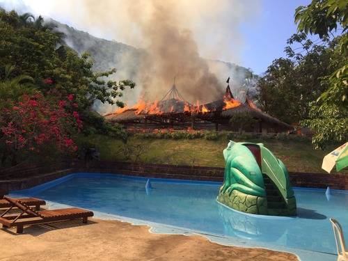 Incndio atinge restaurante de parque em Barbalha