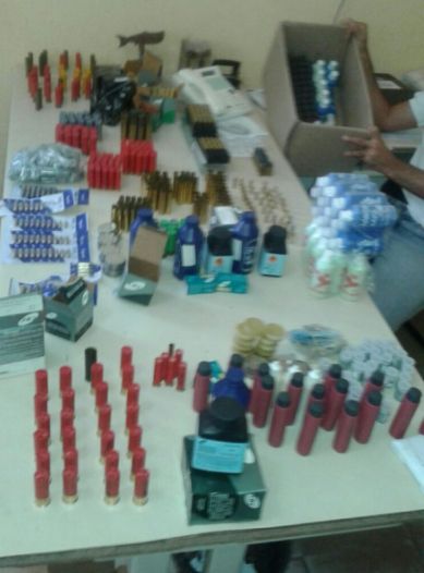 Comrcio ilegal: empresrio  preso com quase 700 munies 